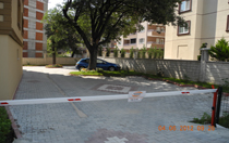 Bina Otopark Girişi